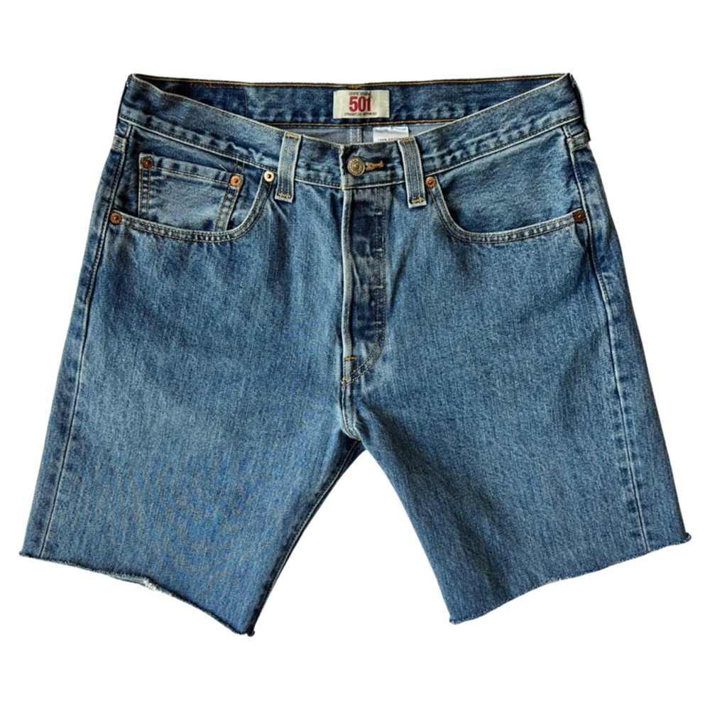 Levi’s 501 perfect cutoff shorts with raw hem! Original 501 Levi’s, Y2K made